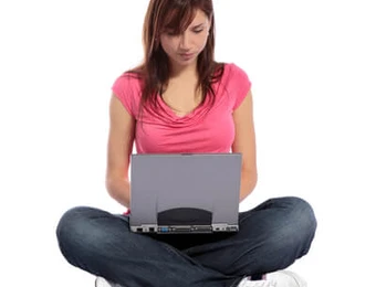 Nur ein Hobby oder ein Projekt mit größeren Zukunftsperspektiven? Die Entscheidung für oder gegen das Selberhosten eines Blogs hängt von den eigenen Zielen ab.