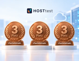 Drei bronzene Medaillen mit '3 Platz' und Lorbeerkranz; Hintergrund: Serverraum und Wolken-Icons; HOSTtest-Logo oben.
