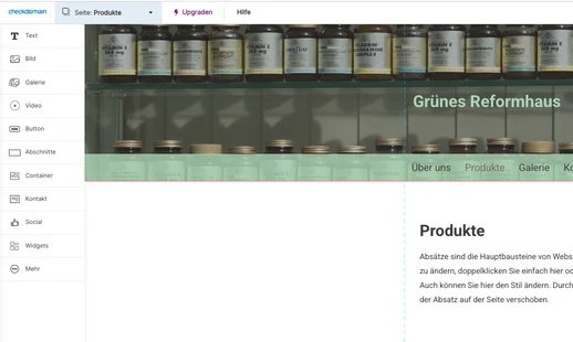 Screenshot einer Website: Gläserregale am oberen Rand, grüne Beschriftung 'Grünes Reformhaus', rechter Abschnitt 'Produkte'.