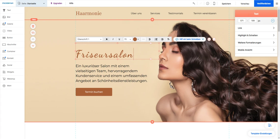 Screenshot einer Friseursalon-Website: linke Navigation, zentrale Überschrift, rechts eine Frau mit langen Locken.