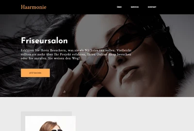 Bannerbild: Person mit dunklem Haar, Logo Haarmonie, Friseursalon-Titel, orangefarbener Button.