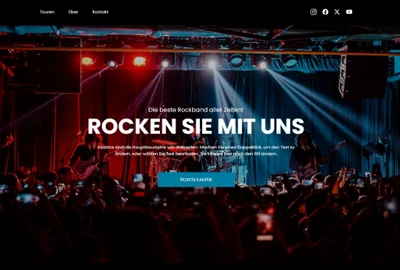 Live-Konzert: Band auf Bühne, farbiges Licht (Rot/Blau), Publikum im Vordergrund; Textüberlagerung ROCKEN SIE MIT UNS