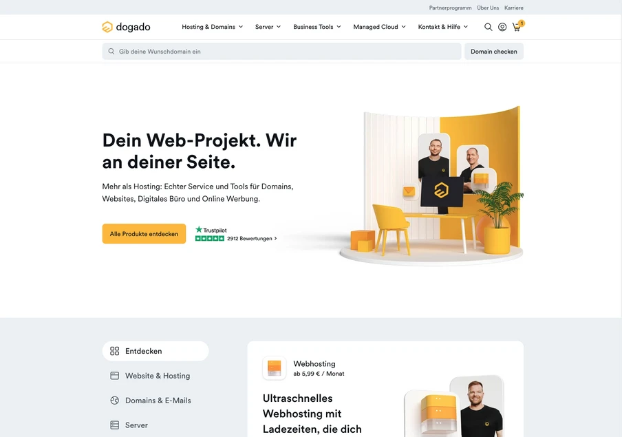 Screenshot einer Website-Startseite mit Logo, Navigation, Heldentext und rechts zwei Personen in einer Illustration.