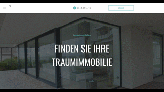 Moderne Glasfassade mit großen Fenstern und Eingang; Gehweg davor. Textoverlay: FINDEN SIE IHRE TRAUMIMMOBILIE.