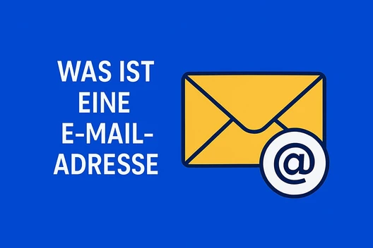 Blauer Hintergrund, gelber E-Mail-Umschlag rechts; weißer Kreis mit '@' über dem Umschlag.